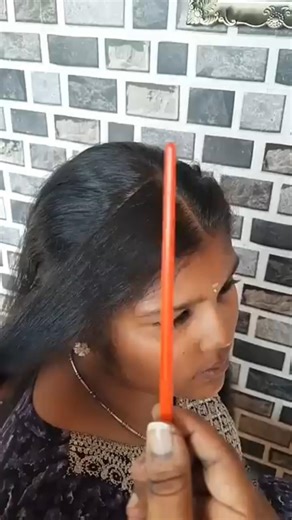 "No more messy hair! Perfect side-braid tutorial ✨ " #hacks #peinados #reels #trenzas #penteados #yt