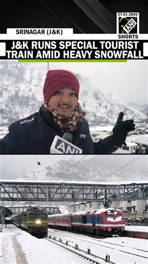 Jammu-Srinagar highway blocked due to snow; special train provides safe tourist route