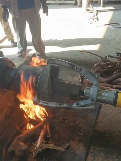 Effective Coupling Removal Using Hydraulic Puller