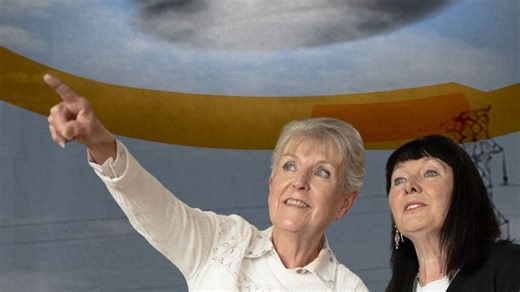 VIDEO: 60 years on, witnesses to Australia's biggest UFO sighting want answers