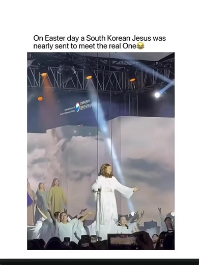 Seoul Easter Ascension Stunt: Actor Hoisted Too High During Gwanghwamun Celebration