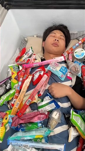 When This Boy Woke Up, He Was Surrounded by Ice Cream Inside a Fridge