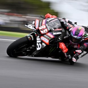 Jorge Martin's MotoGP title chances dashed after wrist fracture at Grand Prix Australia Sprint, ruled out of Sunday's race - TNT Sports