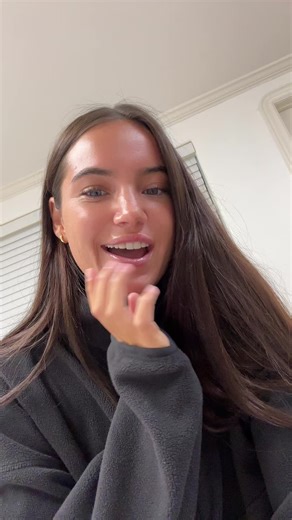 Minimalist Apartment Tour: Embracing Simple Living