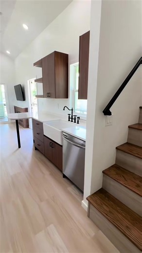 399 sqft of pure tiny home magic ✨ 🛠️ built by Movable Roots Tiny Homes | Tiny House Expedition