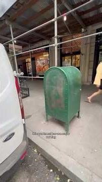 This Manhattan Apartment Has ONE Major Red Flag… 🚩😳