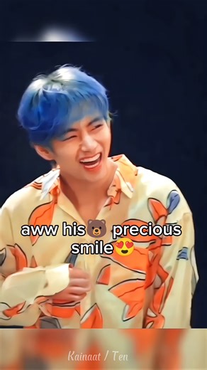 the way taehuyng 🐻 suddenly change his expression 😍💜 when everyone smiling 😁☺️ #bts #shorts