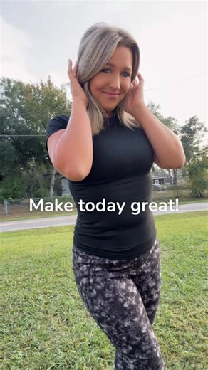 922 likes, 6 comments, and 11 shares | New week new beginnings.. make today the best day ever.. ttyl.. ￼ | Amanda Lezotte (@amandalovesxo) | Posted Oct 26, 2026 | Spotlight
