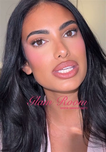 Glam Room Class: Makeup Techniques and Product Reviews