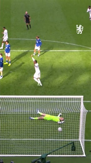 NETO pounces to seal the points! ✌️