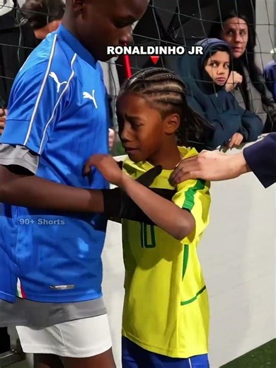 RONALDINHO JR 😍⚽