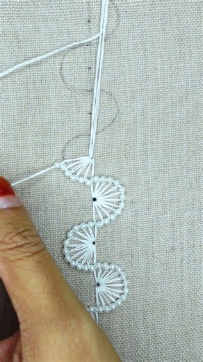 Beautiful easy border hand stitch #embroidery #loopstitch #diy #stitchboutique #mehndi #diynstitch