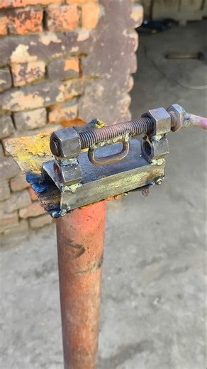 Iron Bending Made Easy 😲 | DIY Tool Trick #shorts