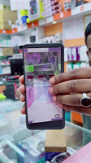 Infinix Hot60i 5G: Durable Smartphone for New Year Gifts