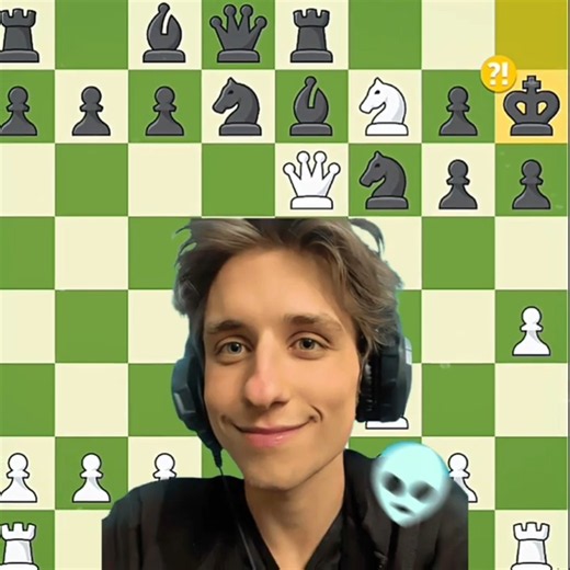 This Alien Played an IMMORTAL Game 👽♟️#chess #chessshorts #brilliantmove
