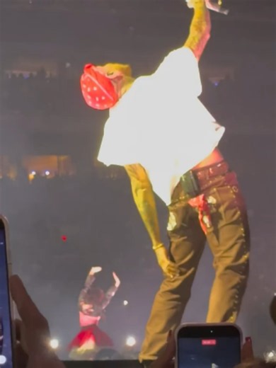 Chris Brown Performs Usher's 'Nice & Slow' Dance