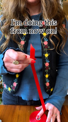 Never misplace them again! ✂️ Attach your scissors to your tape for easy wrapping access! #tape #scissors #craftsupplies #wrappinggifts | Jeff & Lauren