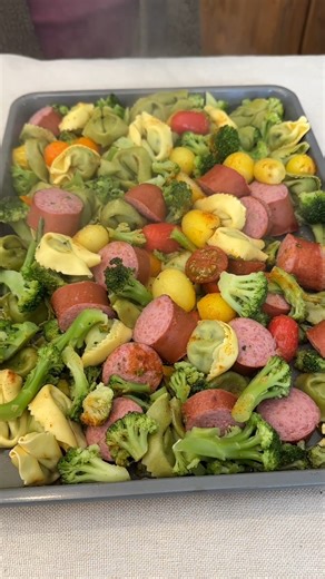 easy and delicious sheet pan dinner tortellini, sausage, and veggies makes a yummy and easy meal! #easydinner #mealprep | Jacky’s Kitchen