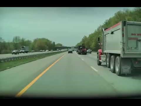 Tractor trailer hits overpass on I-295 in Burlington County