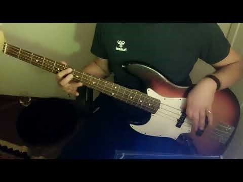 In a broken dream - Thunder/Python Lee Jackson (Bass cover)