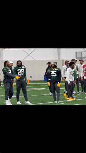 Trevon Diggs wearing 28 with the Packers 🎥 : x/mattschneidman | NFL on CBS