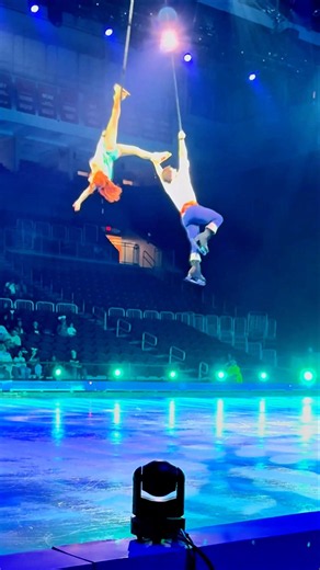 Kiss the Girl | Ariel & Eric’s Magical Disney On Ice
