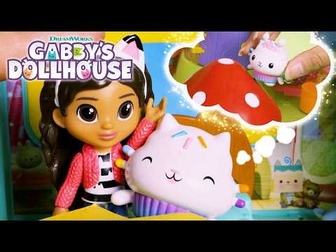 Sweet Dreams 💤🌙 Help Cakey Fall Asleep with a Bedtime Story! | GABBY'S DOLLHOUSE TOY PLAY ADVENTURES