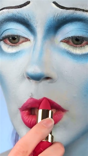 This Epic Makeup Transformation is VIRAL #makeup #transformation