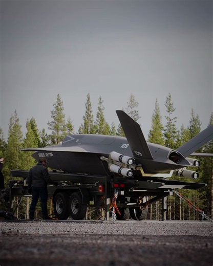 Emiraa Air - Sea Defence on X: "🎛️🔗⚙️ $KTOS and $EADSY. Airbus and Kratos just completed the first European test flight of the Valkyrie unmanned combat aircraft. -Key Highlights: The U740 Valkyrie demonstrator reached Mach 0.8 on its first flight in Europe. The flight is part of a test campaign aimed at a European Collaborative Combat Aircraft capability by 2029. Airbus is positioning Valkyrie to team with Eurofighter jets. -Why This Matters: Valkyrie now has a real path into European air forc