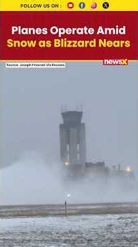 Planes Take Off as New York Braces Blizzard #shorts #newyork #snow