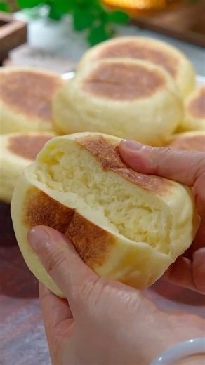 Simple ingredients. No oven. Easy &simple bread recipe. How to make bread without oven. Soft &fluffy