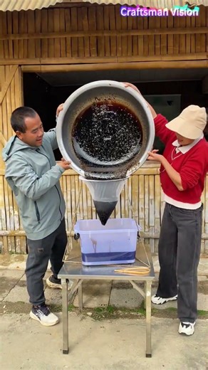 Filtering natural black honey to preserve its pure taste