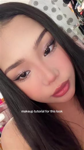 Stunning Glam Makeup Tutorial with Flower Knows Products