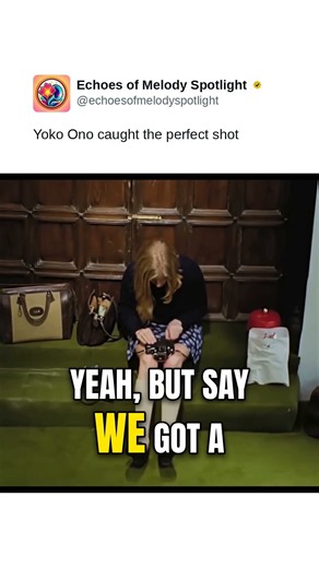 Yoko Ono caught the perfect shot