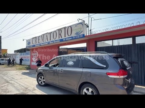 Victims' families demand answers in deadly Mexico train crash