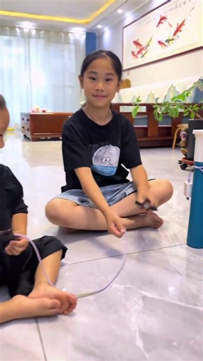 She actually did it! 😂 Mom is gonna be SO mad!#funnykids #cutebaby #prank