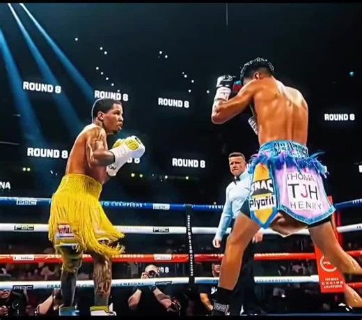 🔥 The night Gervonta Davis became a world champion. Facing the undefeated champion José Pedraza, many people doubted the young Tank. But in round 7… everything changed. 💥🥊 Two brutal knockdowns. Total domination. And just like that, a new star was born in boxing. That was the moment the world learned the name Tank Davis. #GervontaDavis #TankDavis #JosePedraza #Boxing #Knockout