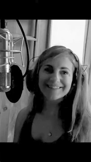 VRB | Earth, Wind & Fire "Shining Star" cover feat. Chrissi Poland
