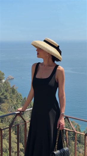 Wake up in a new Mediterranean destination every day on your next cruise. | 📸 ‪@ChryssaHandis‬