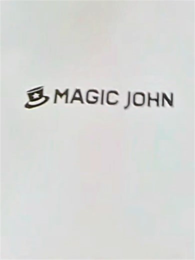 Magic John Panzerglas lässt sich super einfach anbringen und ist super stabil, wasserabweisend und, was heutzutage wichtig ist, mit Privacy-Funktion. #panzerglas #magicjohn #screenprotector #WinterDeals #NewYearNewYou