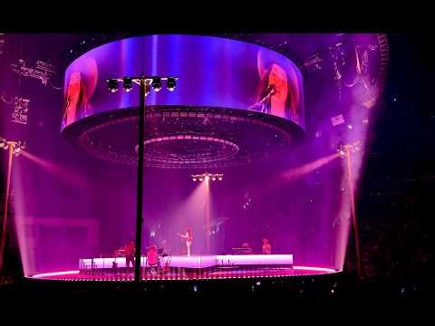 [4K] Golden Hour - Kacey Musgraves Live @ Middle of Nowhere Tour LA Night 1 10/18/26 #kaceymusgraves