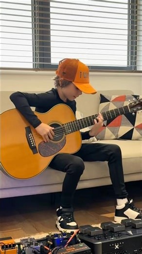 Neon - John Mayer (Live in LA Intro) #johnmayer #martinguitar #neon : subscribe for full video