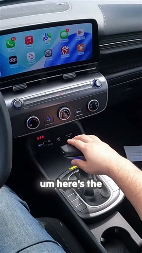 Checking Out the 2027 Hyundai Kona SE Interior