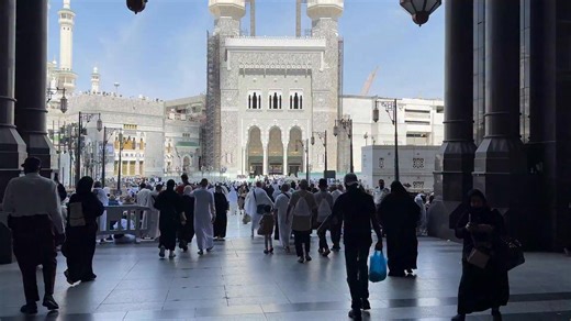 Basking in sunshine. This walk is always so special. | Hadith of the Day