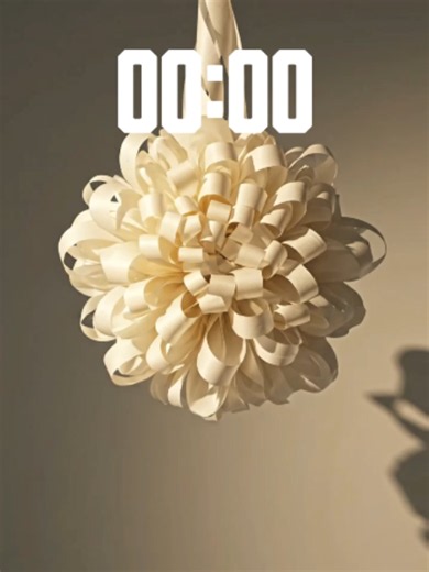 60 Min Timer 📄 Ethereal Origami Art: Translucent Paper Ribbon Loop Immerse yourself in a minimalist fine-art masterpiece. Watch hundreds of thin translucent ivory paper ribbons fold, curl, and float in zero gravity, forming a magnificent symmetrical architectural flower. 🌱✨ This calming 60-minute countdown is engineered for: 📚 Deep focus study / Study with me 💻 Creative coding, design, or professional work 💤 Stress relief, calming anxiety & deep sleep aid 🧘 Mindful meditation & soothing vi