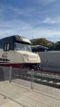 (Southbound) Amtrak 517 departs the Tacoma Dome Station. (1403)