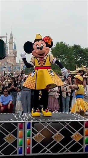 🏰✨ Disneyland Magical Adventure | Amazing Disney Show & Fun Moments