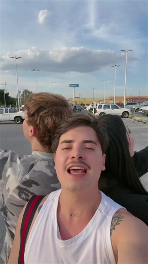 Cual les gustó más? 😂🙃 @Sofia Roberta Vela @Brandon Vela ☻ | sofia vela