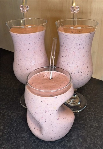Blueberry Avocado Smoothie Recipe