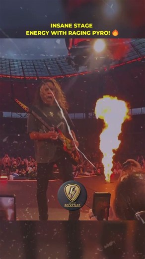 Kirk Hammett s Epic Guitar Solo & Pyro Show! 🔥 #Metallica #KirkHammett
